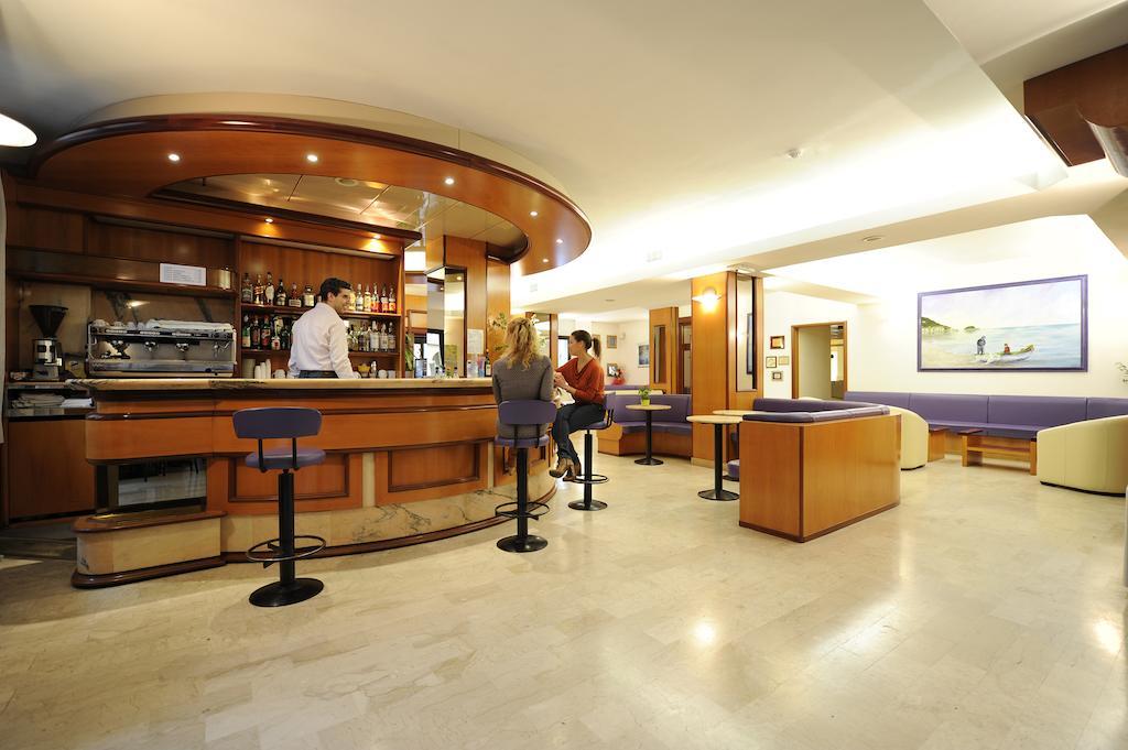 Hotel Adler 阿拉西奥 外观 照片