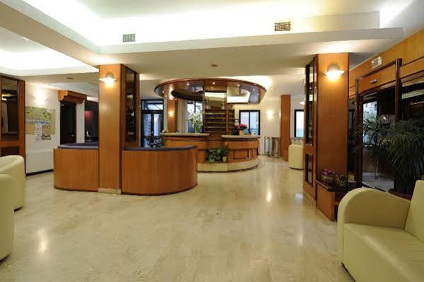 Hotel Adler 阿拉西奥 外观 照片