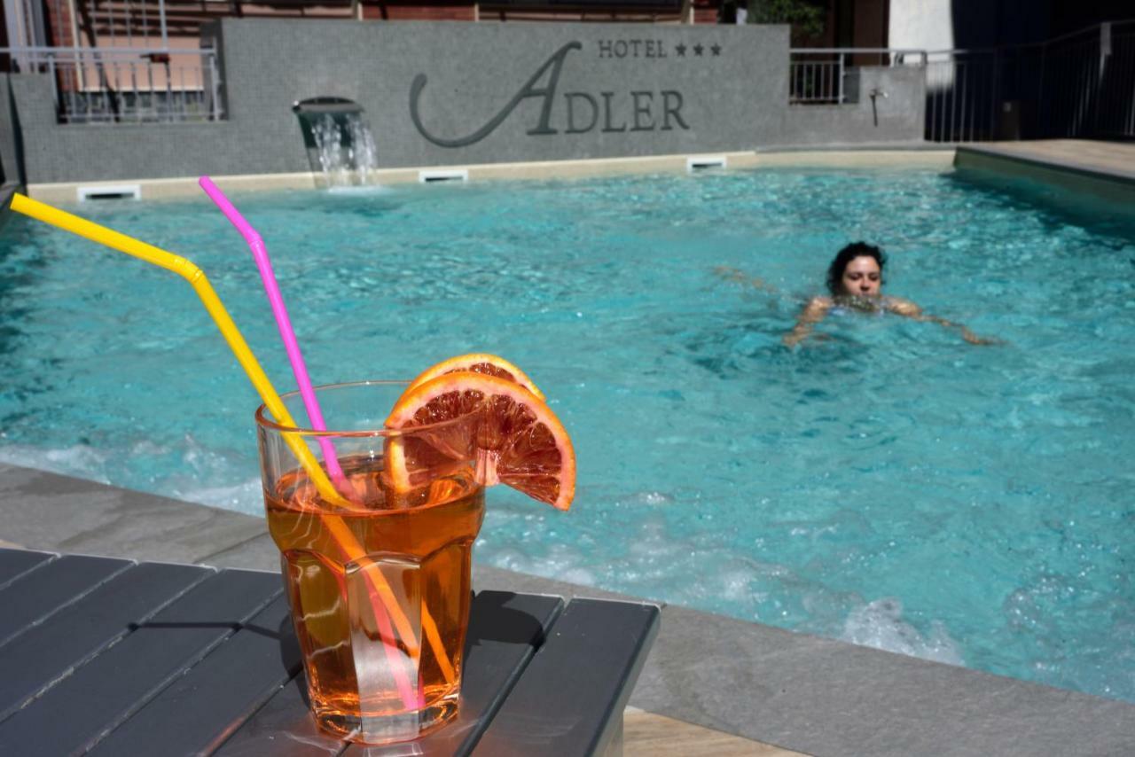 Hotel Adler 阿拉西奥 外观 照片